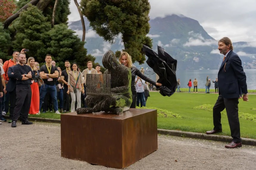 Disappearing Satoshi statue in Lugano stolen, 0.1 BTC offered for its&nbsp;return